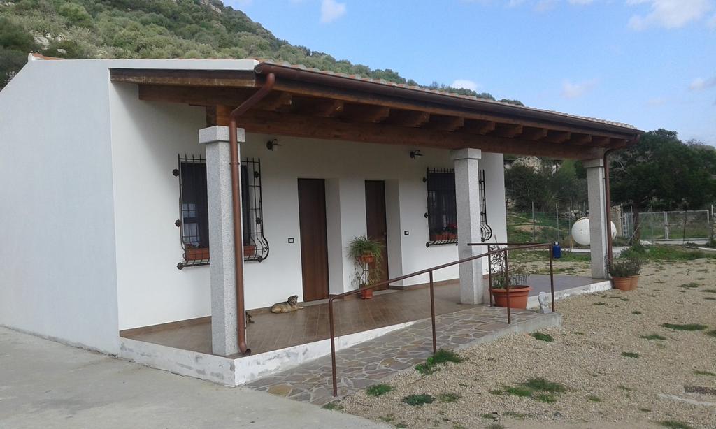 Agriturismo Locoe Oliena Exteriér fotografie